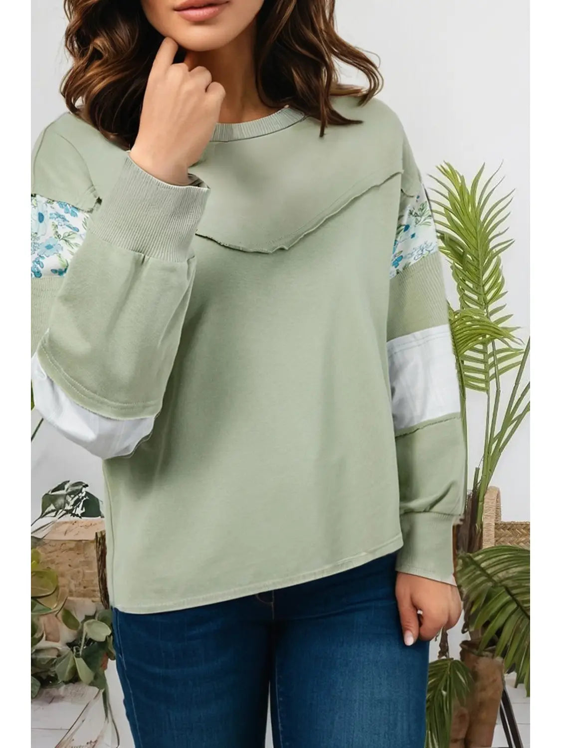 Laurel Multimedia Top